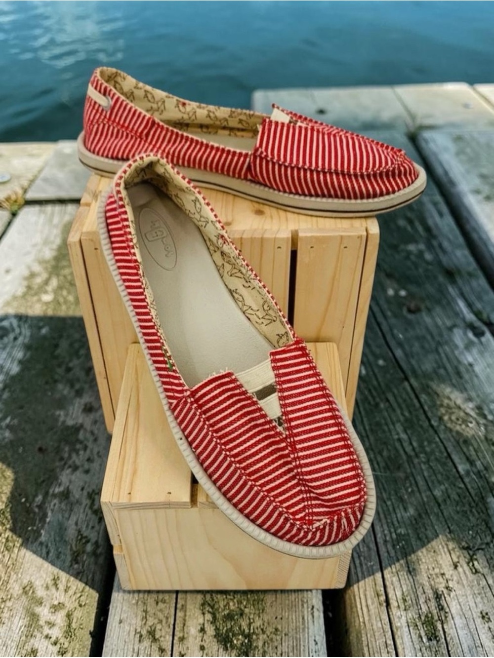 Sanuk Castaway Sidewalk Surfers Slip On Shoe Sz. 10